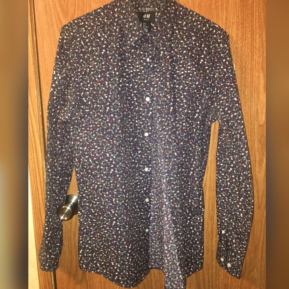H&M Button-up - Picture 2 of 2